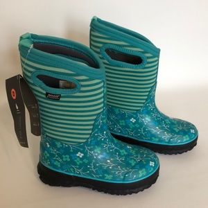 New with tags Bogs boots size 11